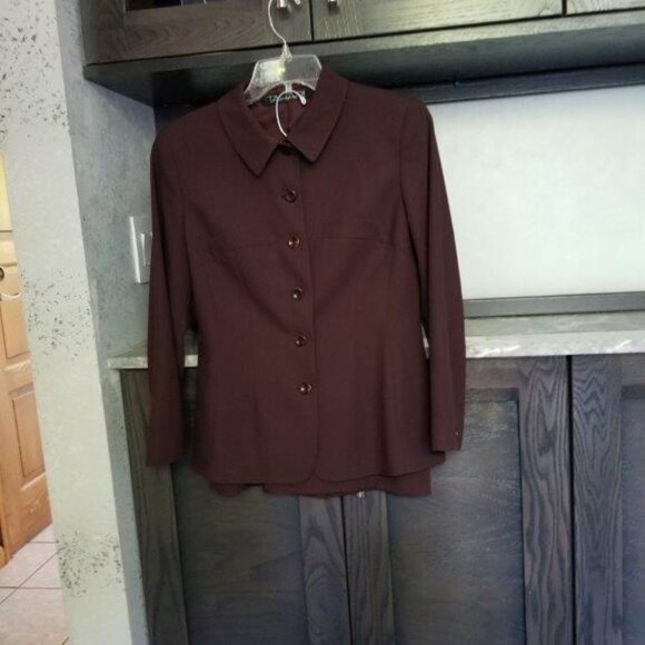 Tahari vintage two piece suit - Picture 1 of 8